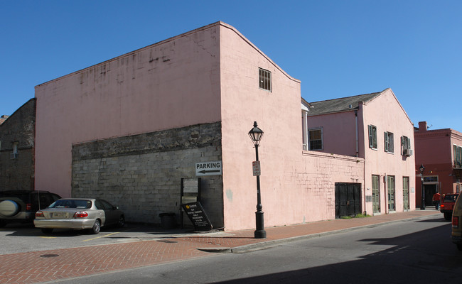 1005 Conti St in New Orleans, LA - Foto de edificio - Building Photo