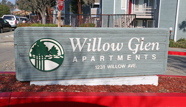 Willow Glen Apartments in Hercules, CA - Building Photo - Building Photo