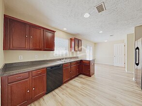 1056 Lakewalk Dr in Nashville, TN - Building Photo - Building Photo