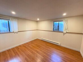101 Alpine St, Unit 2 in Somerville, MA - Foto de edificio - Building Photo