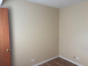 1316 Monroe St in Lake In The Hills, IL - Building Photo - Building Photo