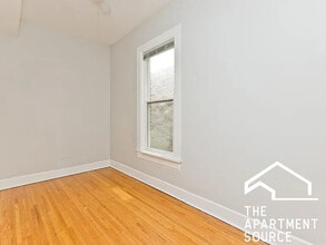 858 N Paulina St, Unit 2 in Chicago, IL - Foto de edificio - Building Photo