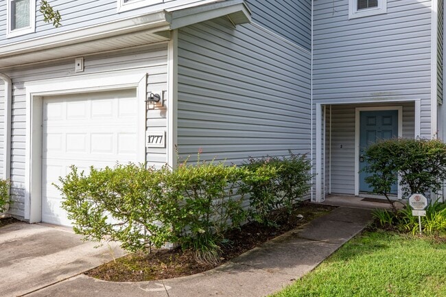 property at 1777 Biscayne Bay Cir