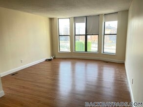 1078 Boylston St, Unit 2 in Boston, MA - Building Photo - Building Photo
