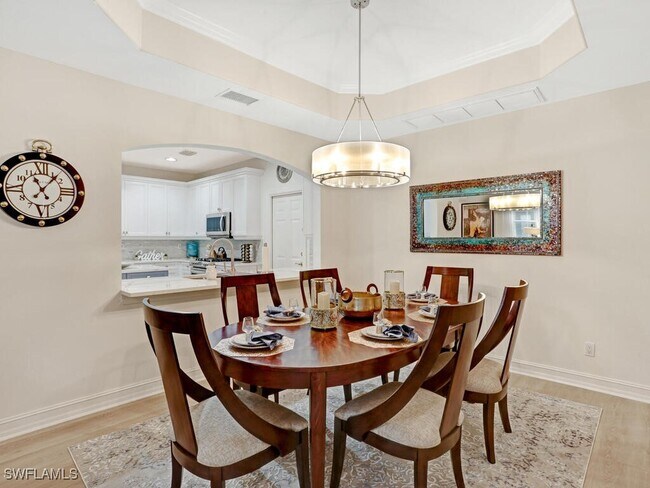 property at 2847 Tiburon Blvd E