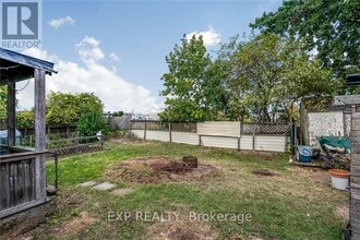 16 Victoria Ave in Hamilton, ON - Building Photo - Building Photo