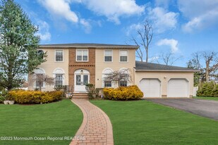 65 Fulton Ave in West Long Branch, NJ - Building Photo