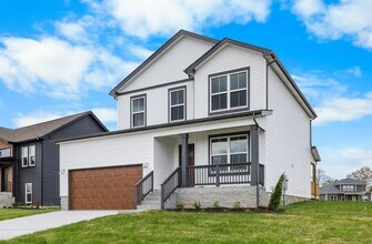 1013 Cherry Acrs Dr in Clarksville, TN - Building Photo - Building Photo