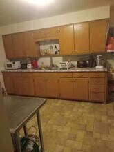 2401 Brentwood Pkwy in Madison, WI - Building Photo - Building Photo