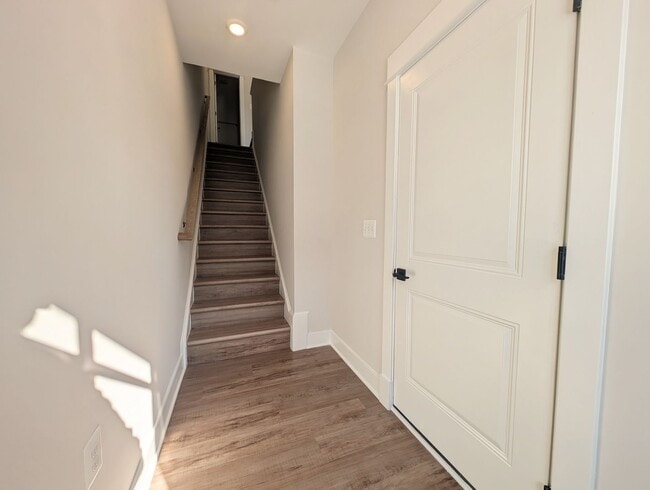 22892 Tawny Pne Sq in Brambleton, VA - Building Photo - Building Photo