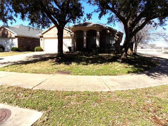 property at 1918 Appleton Dr