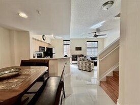 2879 NE 185th St in Aventura, FL - Building Photo