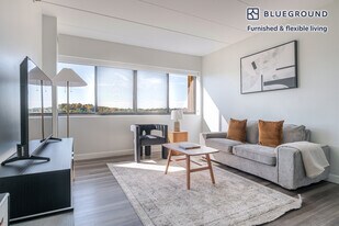 1925 Commonwealth Ave in Boston, MA - Building Photo