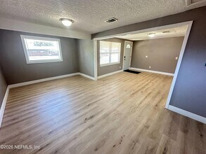 5941 Martin Luther King Dr in Jacksonville, FL - Building Photo - Building Photo