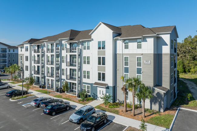 The Marlow Gainesville in Gainesville, FL - Foto de edificio - Building Photo