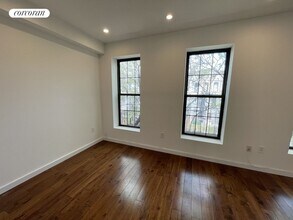 477 Putnam Ave in Brooklyn, NY - Foto de edificio - Building Photo