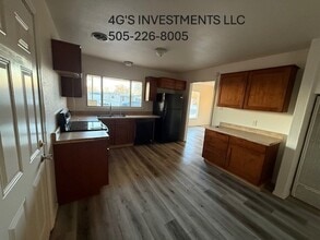 2324 E 17th St in Farmington, NM - Building Photo - Building Photo