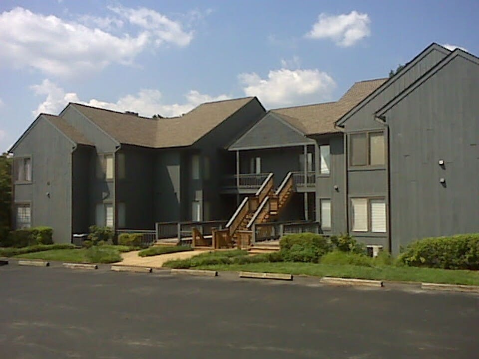 1322 Twin Springs Ct in Forest, VA - Building Photo