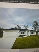 2400 Carpenter Ln in North Port, FL - Building Photo