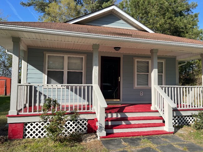 property at 113 Oakdale Dr