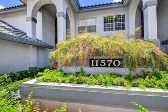 11570 Briarwood Cir in Boynton Beach, FL - Building Photo - Building Photo
