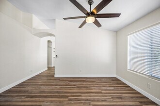 17012 S 27th Pl in Phoenix, AZ - Building Photo - Building Photo