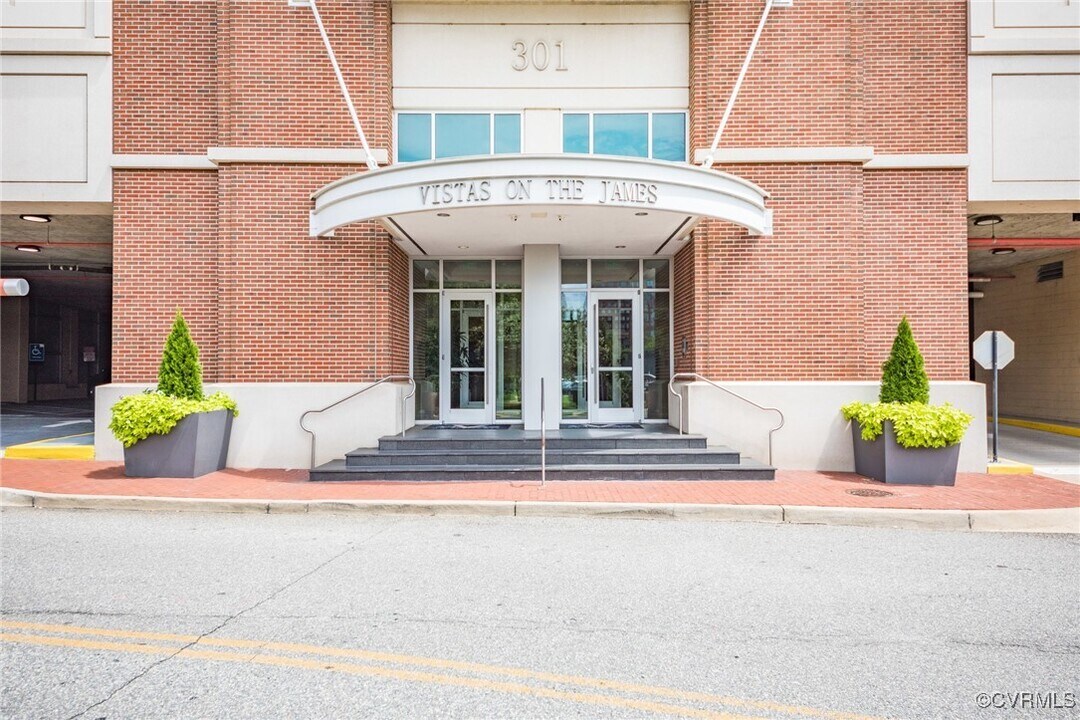 301 Virginia St in Richmond, VA - Building Photo