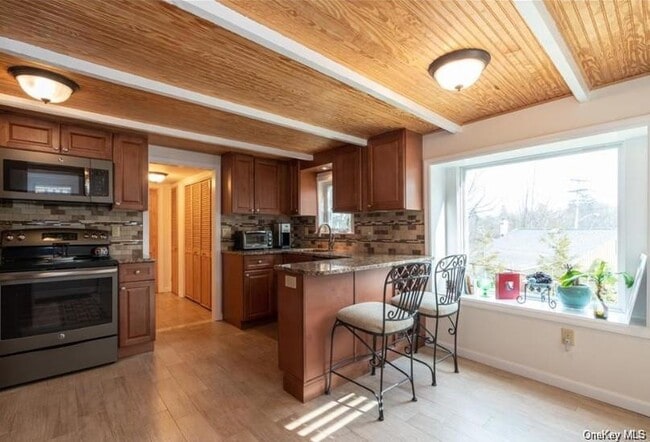 401 Nichols St in Carmel, NY - Building Photo - Building Photo