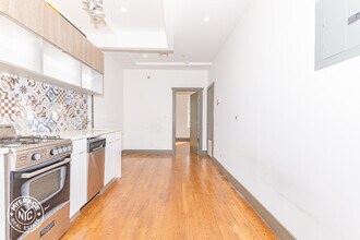 249 Powers St, Unit 4M in Brooklyn, NY - Building Photo - Building Photo