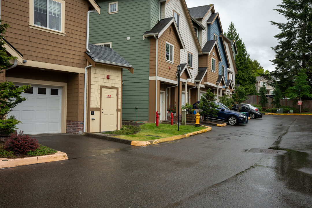 Marymoor Ridge Condominiums in Redmond, WA - Building Photo