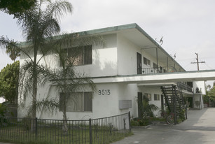 9513 San Luis Ave Apartments