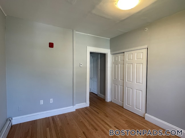 233 Lafayette St, Unit 11 in Salem, MA - Building Photo - Building Photo