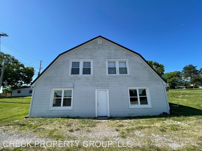 712 Peytona Beach Rd in Waddy, KY - Building Photo - Building Photo