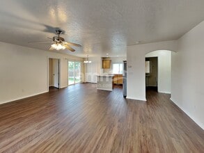 3342 W Wave Dr in Meridian, ID - Building Photo - Building Photo