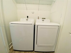 23572 SW 107th Pl in Princeton, FL - Foto de edificio - Building Photo