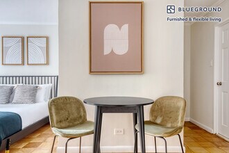 210 W 89th St in New York, NY - Building Photo - Building Photo