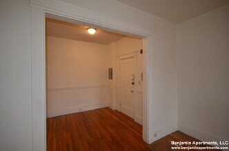 1328 Commonwealth Ave, Unit 32 in Boston, MA - Building Photo - Building Photo