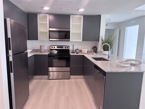 5587 Millennia Park Dr in Orlando, FL - Foto de edificio - Building Photo