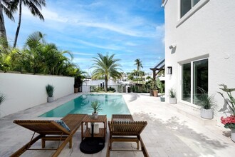 4502 S Ocean Blvd in Highland Beach, FL - Building Photo - Building Photo