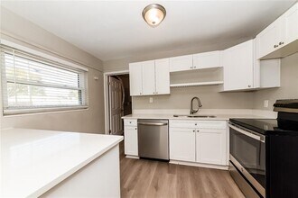 6420 26th St W in Bradenton, FL - Building Photo - Building Photo