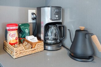 3843 21st Ave SW, Unit SI ID1035939P in Seattle, WA - Building Photo - Building Photo