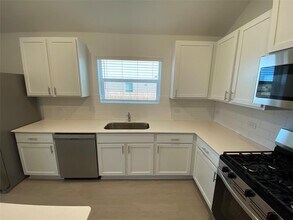1400 Pickerel St in Leander, TX - Building Photo - Building Photo