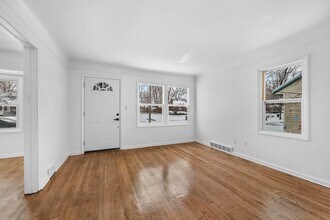 18525 Westmoreland Rd in Detroit, MI - Building Photo - Building Photo