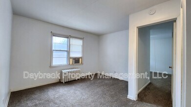 1209-11 1/2 11 1/2 St N in Fargo, ND - Building Photo - Building Photo