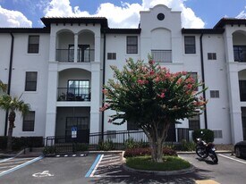 5550 E Michigan St in Orlando, FL - Building Photo