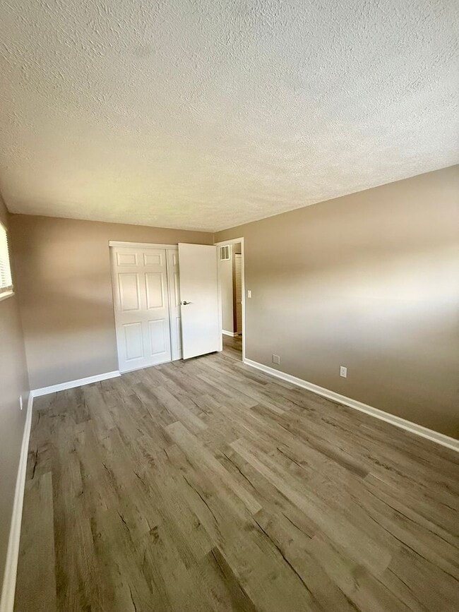 3657 Elmira Dr in Dayton, OH - Building Photo - Building Photo