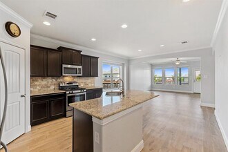 2517 Auburn Chestnut Ln in Pflugerville, TX - Building Photo - Building Photo