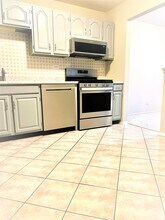 601 Hanover Ct in Schaumburg, IL - Building Photo - Building Photo