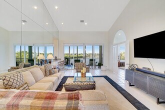 2703 Captains Way in Jupiter, FL - Building Photo - Building Photo