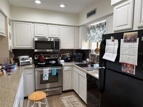 5631 Ashton Lake Dr in Sarasota, FL - Building Photo - Building Photo